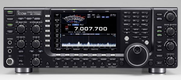 ICOM 7700 - All Mode DSP-Spitzen-Transceiver, HF/6m mit AT, 200 Watt - RX 30 kHz - 60 MHz