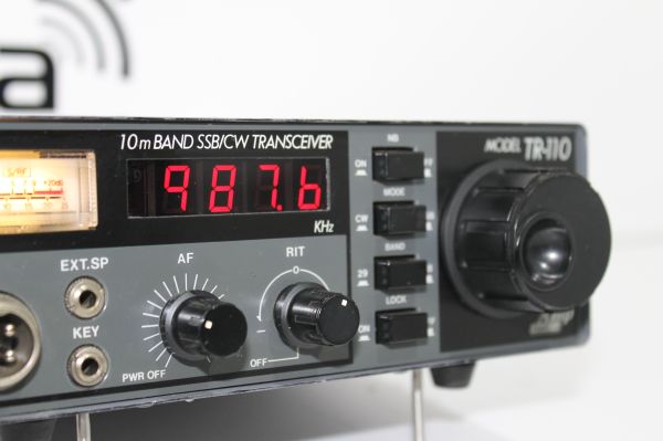 AMP Supply TR - 110 - 28 MHz Transceiver absolute Rarität - TOP