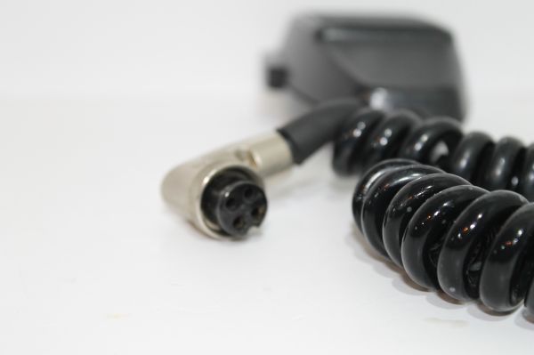 Albrecht Mikrofon mit Winkelstecker 4 pol getestet