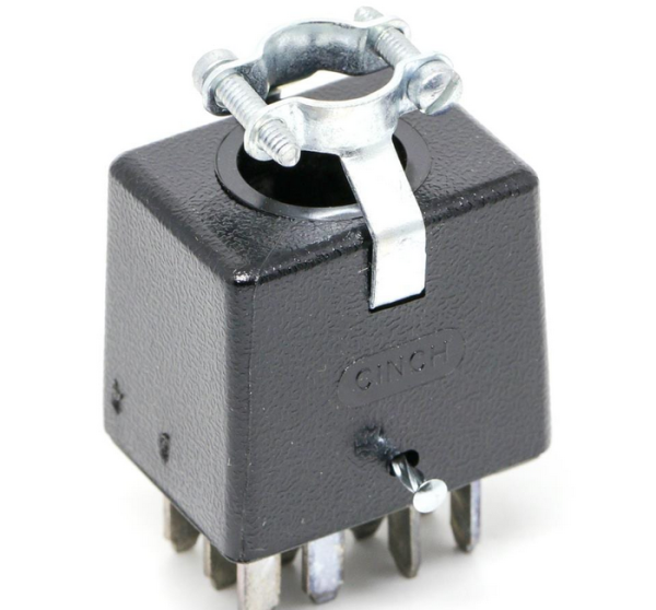 Jones-Stecker 12C CBL MNT PLUG